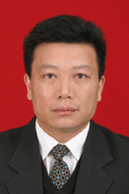 陈少雄(华南农业大学党委副书记、纪委书记、广东省监委驻华南农业大学监察专员)