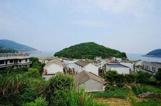 海眼村（河南省遂平县嵖岈山镇下辖村）