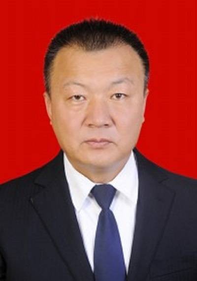 王新刚（吴忠市同心县委常委、统战部部长、政法委副书记、县政协党组副书记）