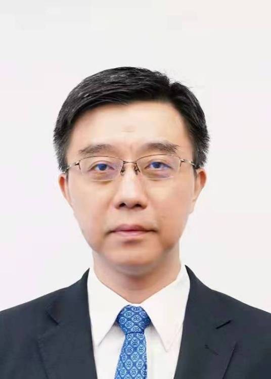 余晨（上海市知识产权局党组成员、副局长）