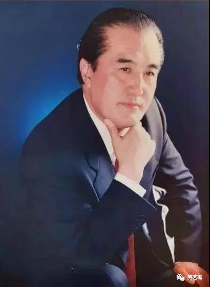 李华忠（鞍山钢铁集团公司原总经理）