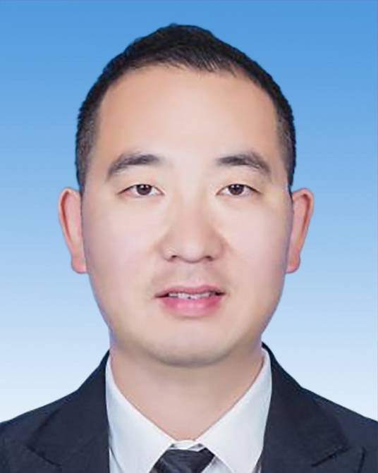 雷鹏(湖南省益阳市赫山区人民政府党组成员、副区长)