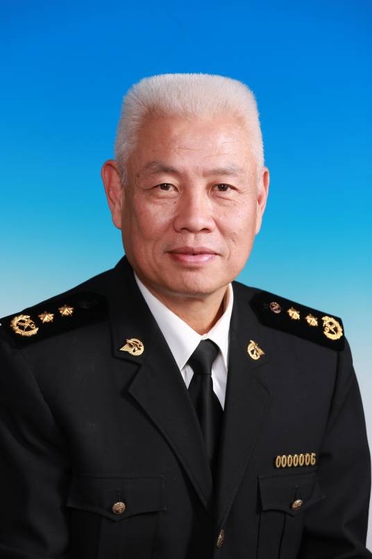 李国(海关总署原副署长、党组成员)