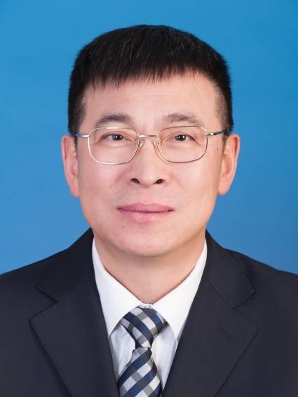 于振（黑龙江省哈尔滨新区党工委委员、管委会副主任，平房区委副书记、区政府区长）