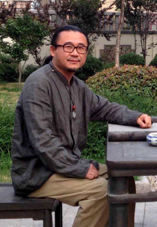 张晗东