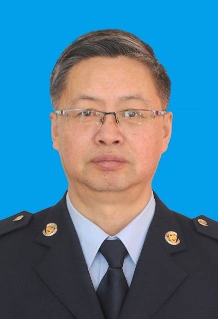 张静波（国家税务总局乌兰察布市税务局党委委员、副局长）