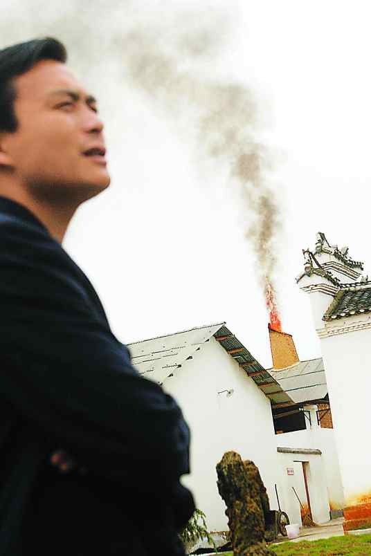 熊建军(景德镇熊建军珐琅彩瓷有限公司董事长)