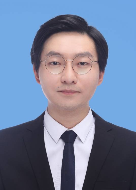 杨超（桂林理工大学材料科学与工程学院教授、博士研究生导师）