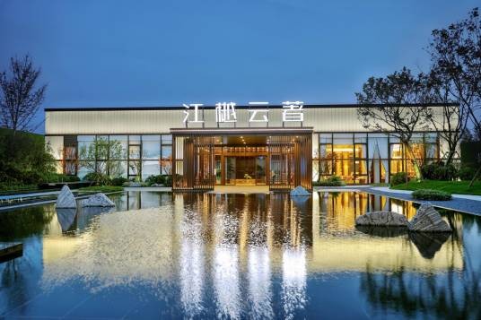 江樾云著