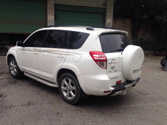 2012款丰田RAV4 2.0AT 四驱炫装版