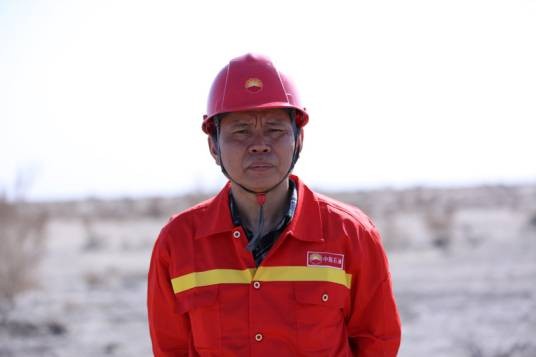 谭文波（中国石油集团西部钻探公司高级技师）