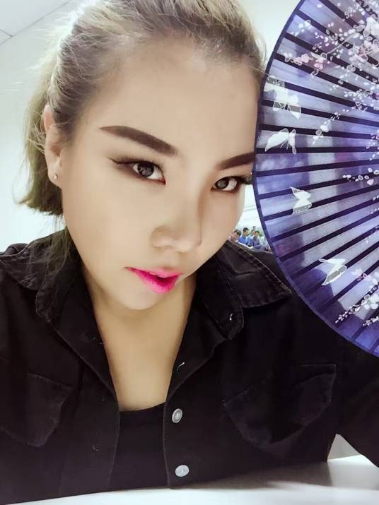 张傲迪雅