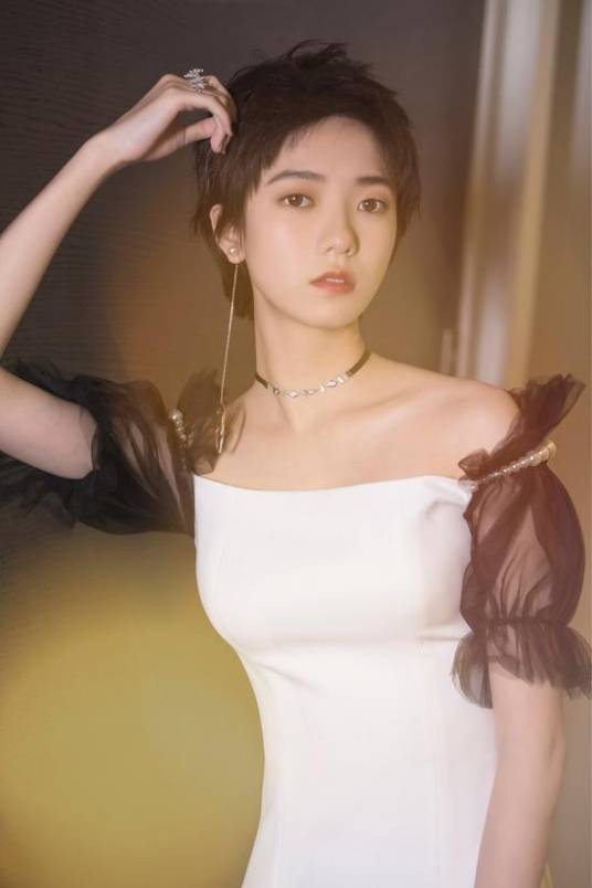 姜卓君（中国内地女演员）