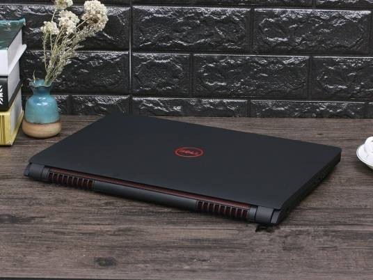 戴尔Inspiron 灵越 15 5000 游匣Speed (5577)
