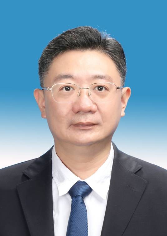 龙泉（江西省萍乡经济技术开发区管委会原副主任）