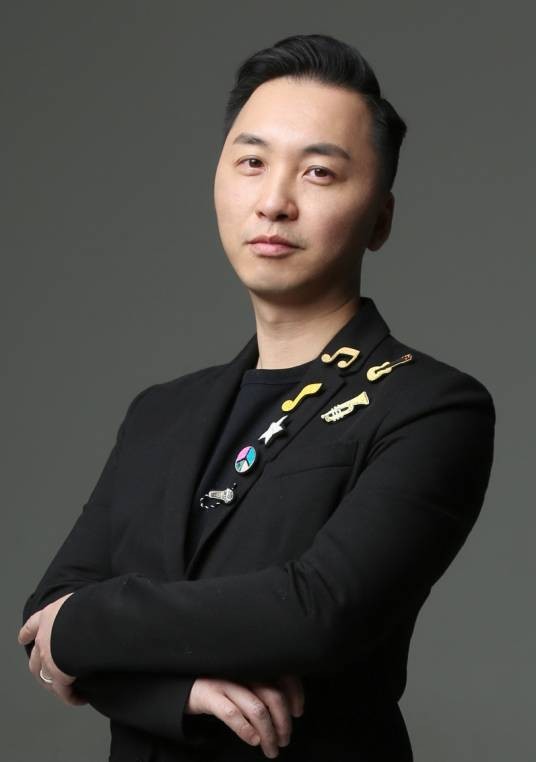 李泳彬