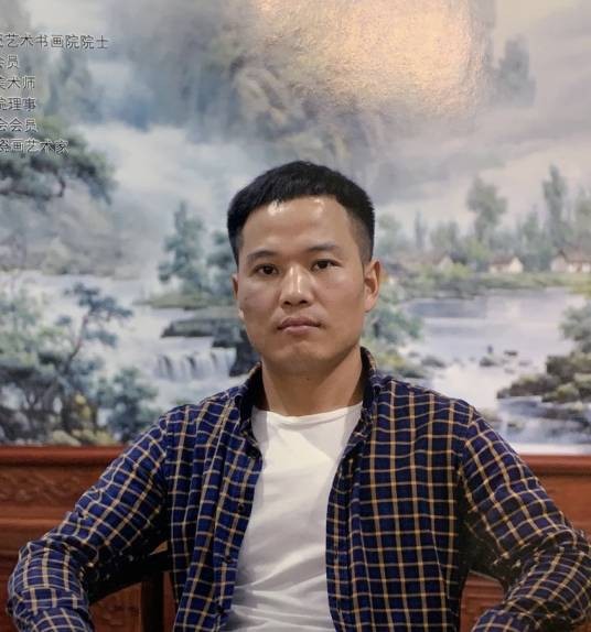 赵小龙（江西省高级工艺美术师）