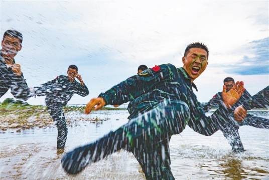杨玉平（武警汉中支队机动中队特战排班长）