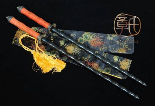 双鞭(中国古代兵器)