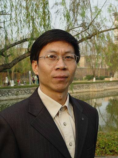 陈铁军（湛江二中校长）