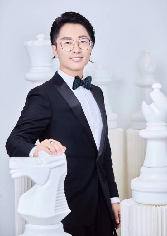 舟舟谦成