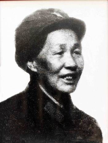 伍兰英(女红军)