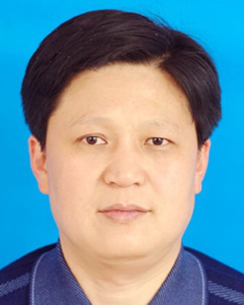 蔡卿（湖北省红十字会党组成员、专职副会长）