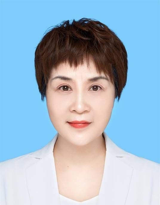 邓琳(第十四届全国政协委员,致公党重庆市委会副主委、重庆市贸促会会长)