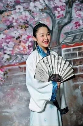 孙颐珈