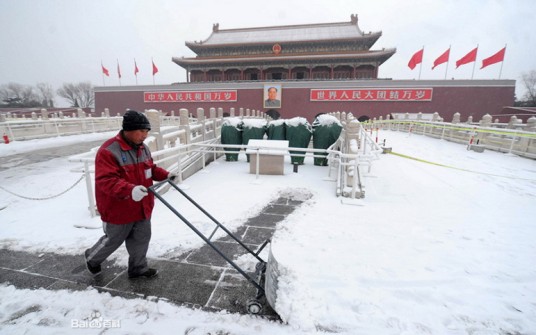 人工推雪铲