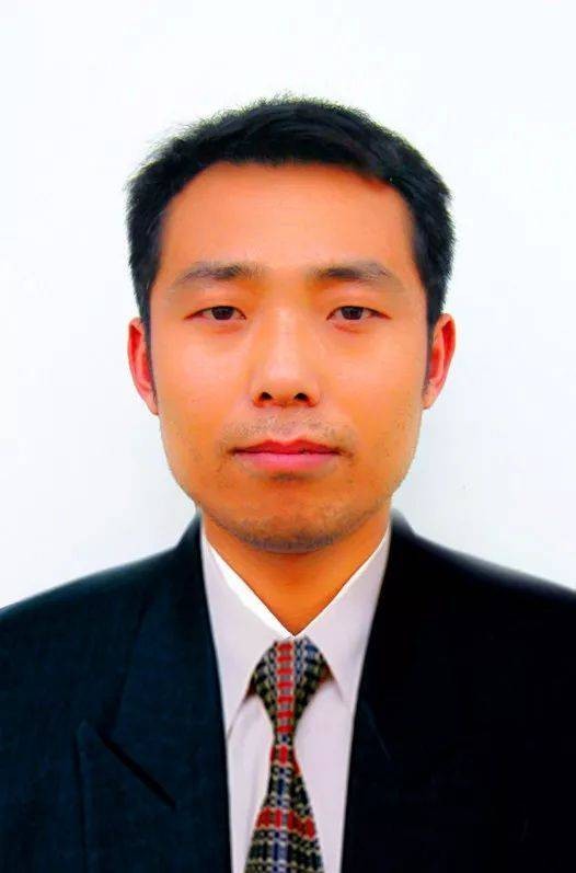 姚海宁(大荔中学教务主任)