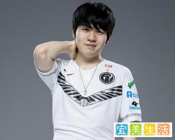 阿水离开IG是被逼的!王思聪出2000万,阿水只能拿1600万