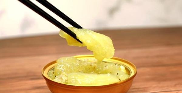 长辈送礼老难题，鲜炖花胶骄胶居试一下