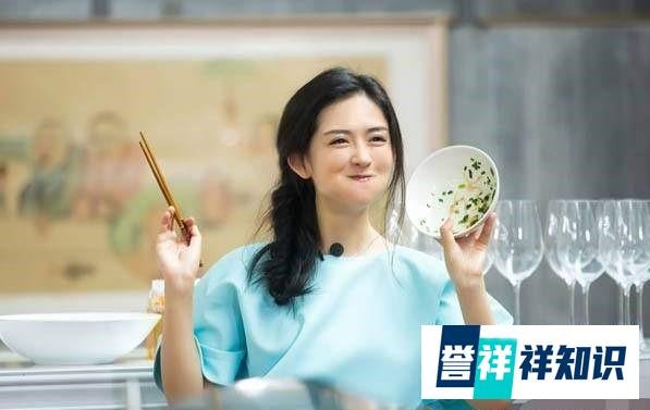 当红主持人的年收入排行,何炅3000万只能排第二,第一高达上亿