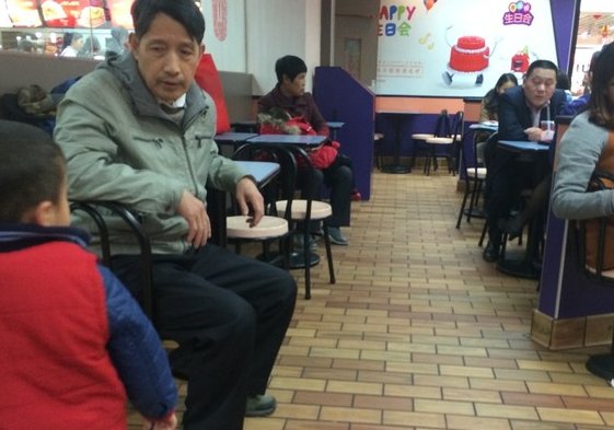 去麦当劳堵车吗