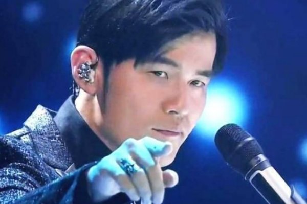 周杰伦的《琴伤》曲子很熟，是不是哪首钢琴曲？