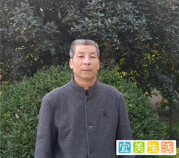 著名艺术家 - 张洪恩