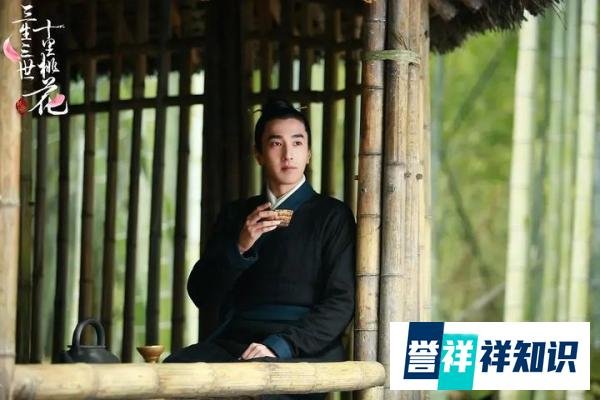 《三生三世十里桃花》番外:白浅和夜华婚后去东荒俊疾山小住，一家三口吃喝玩闹，很是惬意