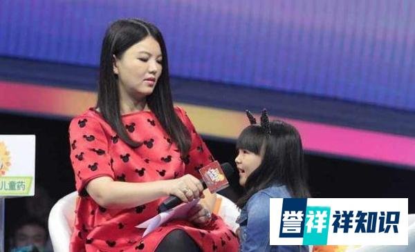当红主持人的年收入排行，何炅3000万只能排第二，第一高达上亿