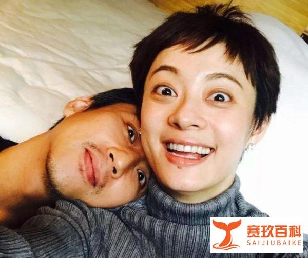 邓超孙俪夫妇,开300万豪车逛街,真的如此高调吗?