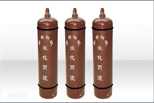 丙烷(C3H8)是一种常见的燃料,其燃烧后的产物是什么?