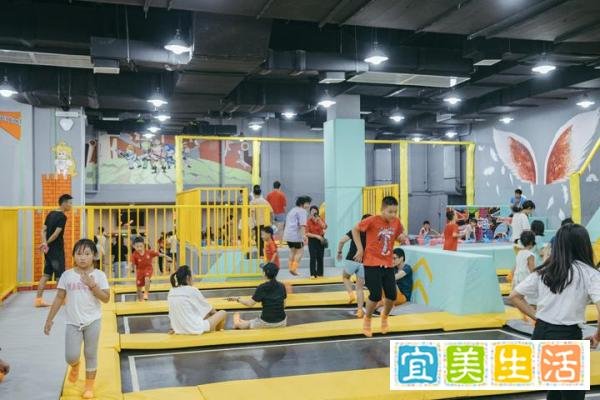投资一个1000平米的蹦床公园需要多少钱