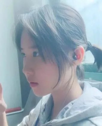 杨童婳 长相酷似刘亦菲:杨童婳神画作张艺谋都叫绝