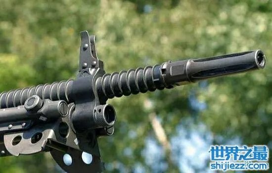美媒评五种最厉害的枪械，让你感受一下什么是战场。 