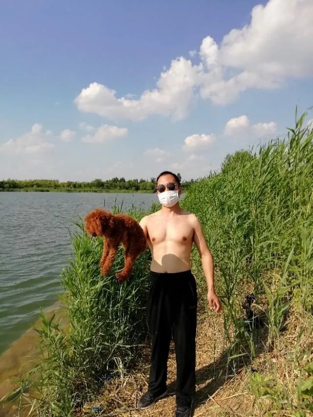 狗为什么会有食粪症的表现?它会觉得臭吗?