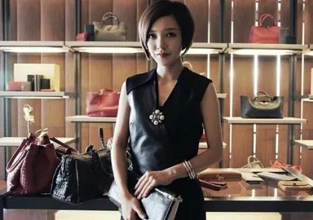 郭采洁郭敬明合影是怎么回事?郭采洁与郭敬明
