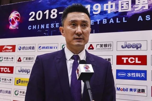 辽宁男篮纸面实力占优,总决赛第一场到底输在了哪里?