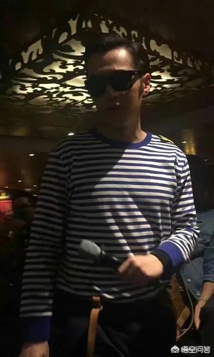 胡歌现某公司年会,到底现身的是哪家公司?