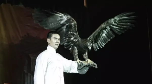 《魔都风云》中演员的表演怎么样?
