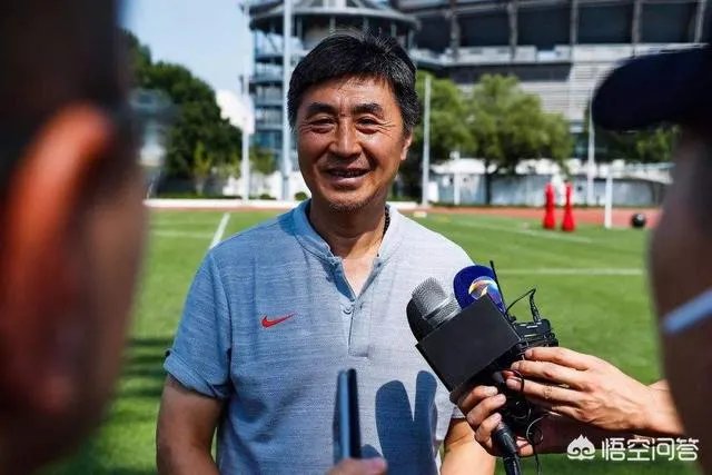 中国女足1-0韩国队,夺得四国赛冠军,如何评价姑娘们的表现和本场比赛?